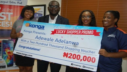 (L-r): Adewale with the Konga team- Ruby Chuku head Dispute Resolution Konga.com, Nneka Obiano Marketing Communications Associate Konga.com and Oghenekaro Omu Social Media Specialist Konga.com